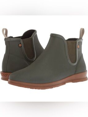 BOGS Olive Green Slip On Rain Boots Womens Size 9 Gardening Waterproof Low Top